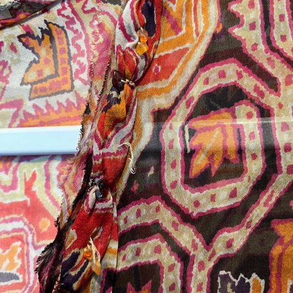 Elie Tahari 100% silk size S top - Picture 7 of 12